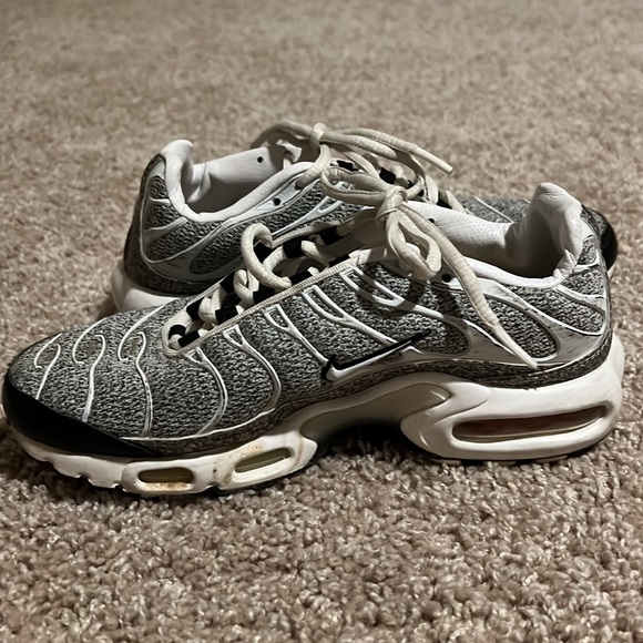 Nike Air Max Plus (Size 6.5) - Picture 6 of 6